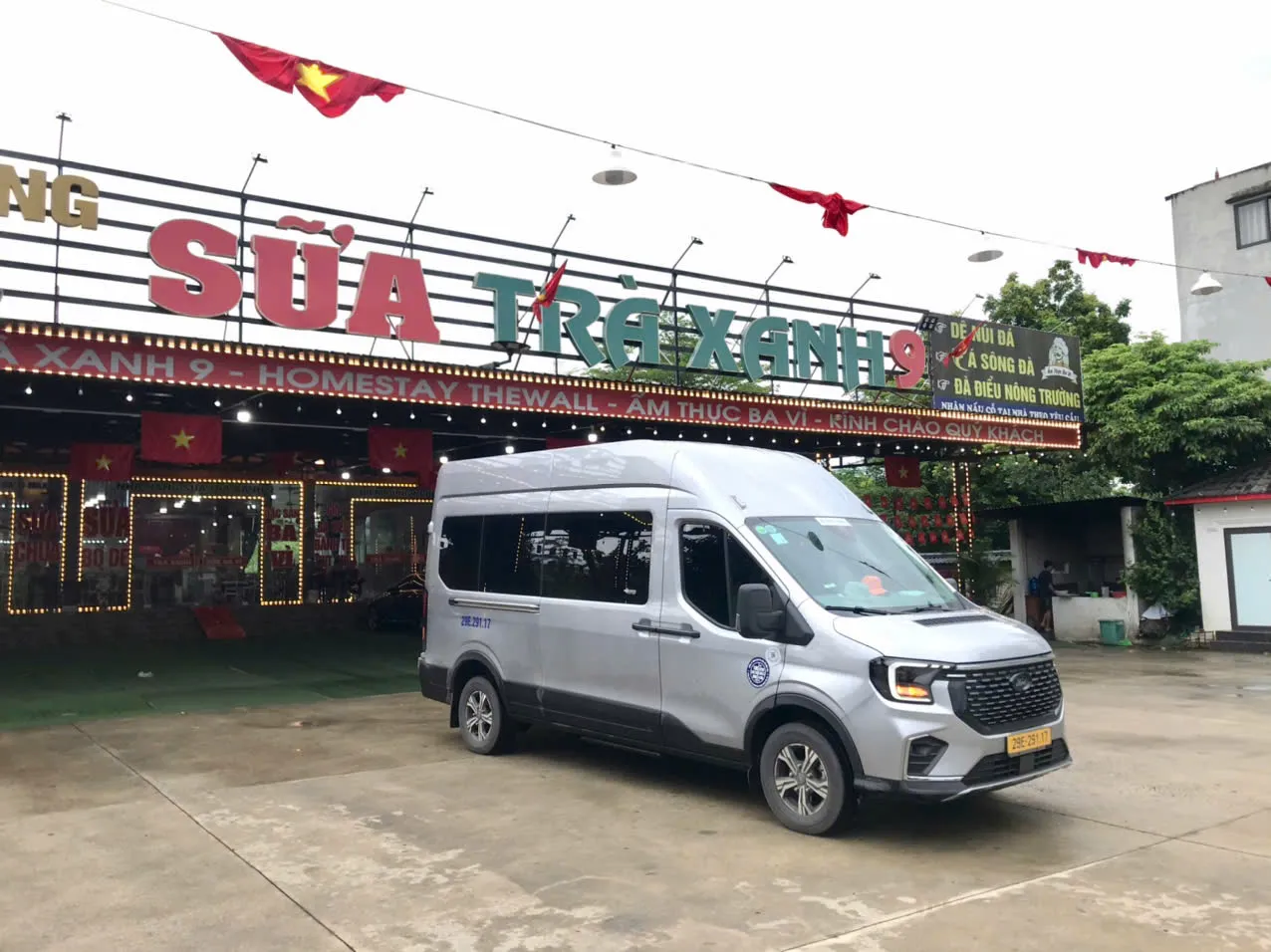 Báo giá thuê xe 16 chỗ tại phường Nông Trang, Phú Thọ