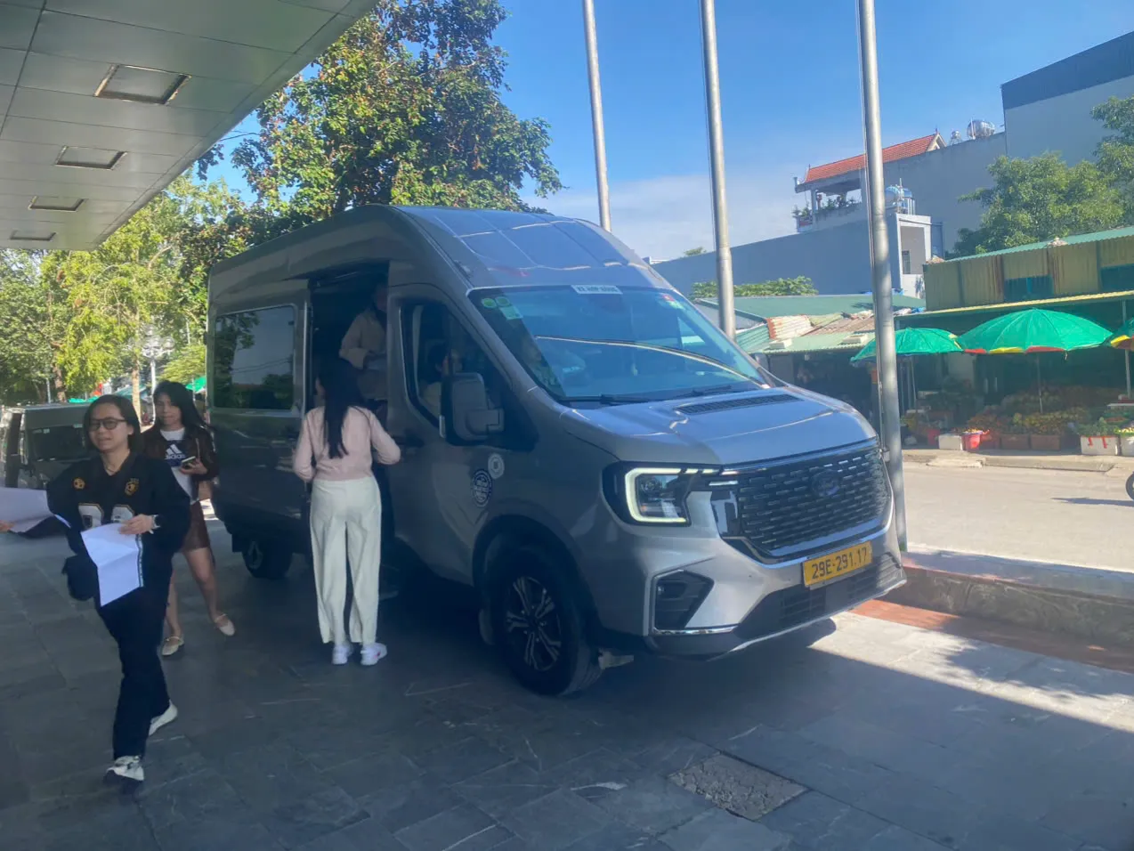 Nhà xe Việt Yên cho thuê xe 16 chỗ Hà Nội đi Tà Xùa, Sơn La