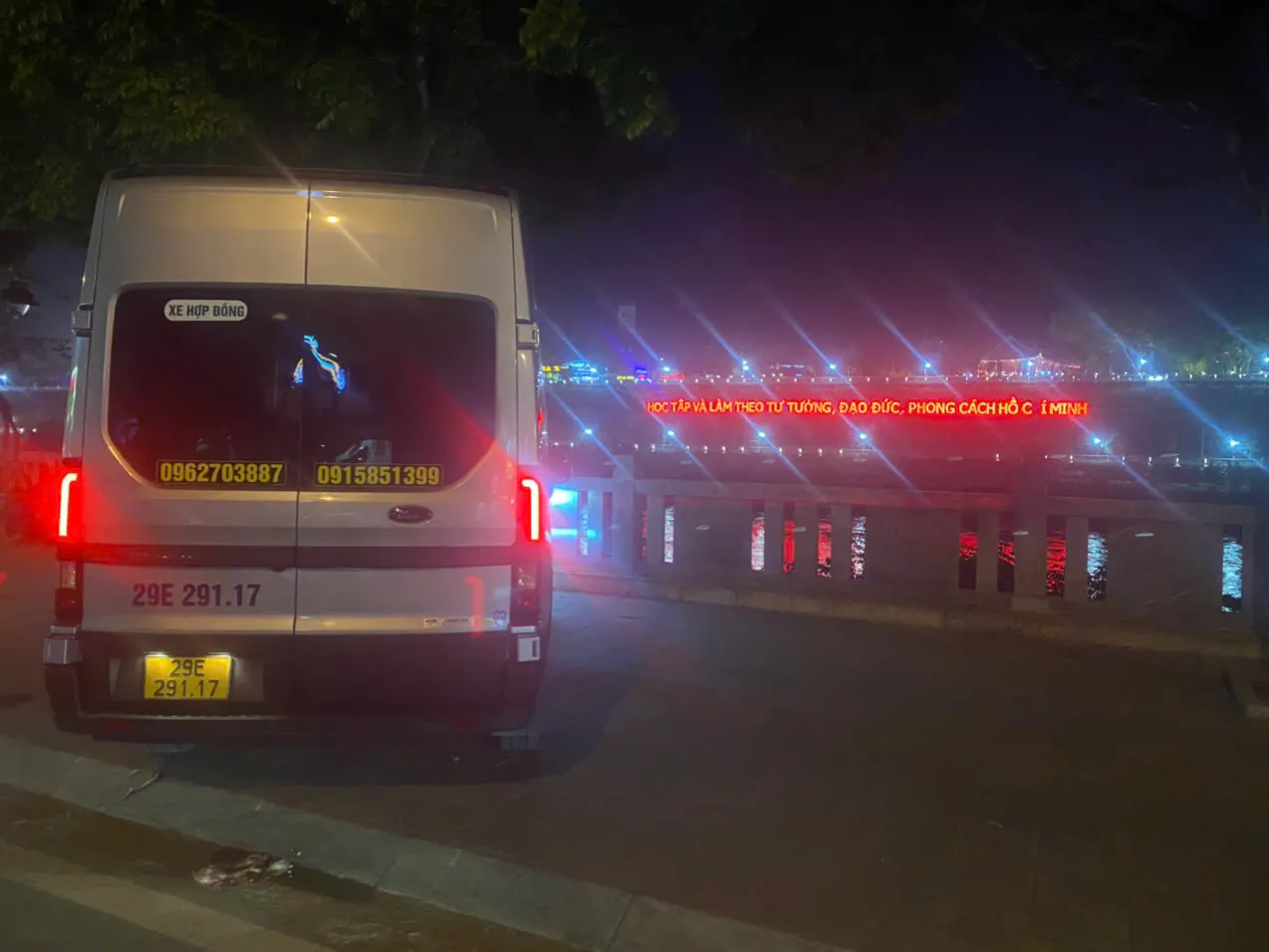 Nhà xe Việt Yên cho thuê xe 16 chỗ phường Ô Chợ Dừa, Hà Nội
