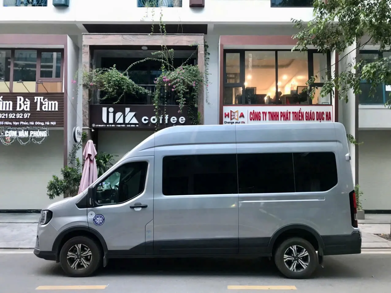 Nhà xe Việt Yên cho thuê xe 16 chỗ tại xã Quang Minh, Hà Nội