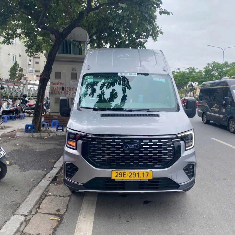 Thuê xe 16 chỗ đi Ba Vì