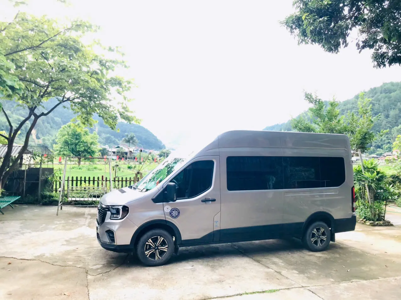 Thuê xe 16 chỗ Lâm Thao, Phú Thọ