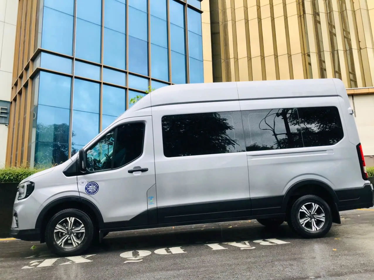Báo giá thuê xe du lịch 16 chỗ tại xã Vật Lại, TP Hà Nội