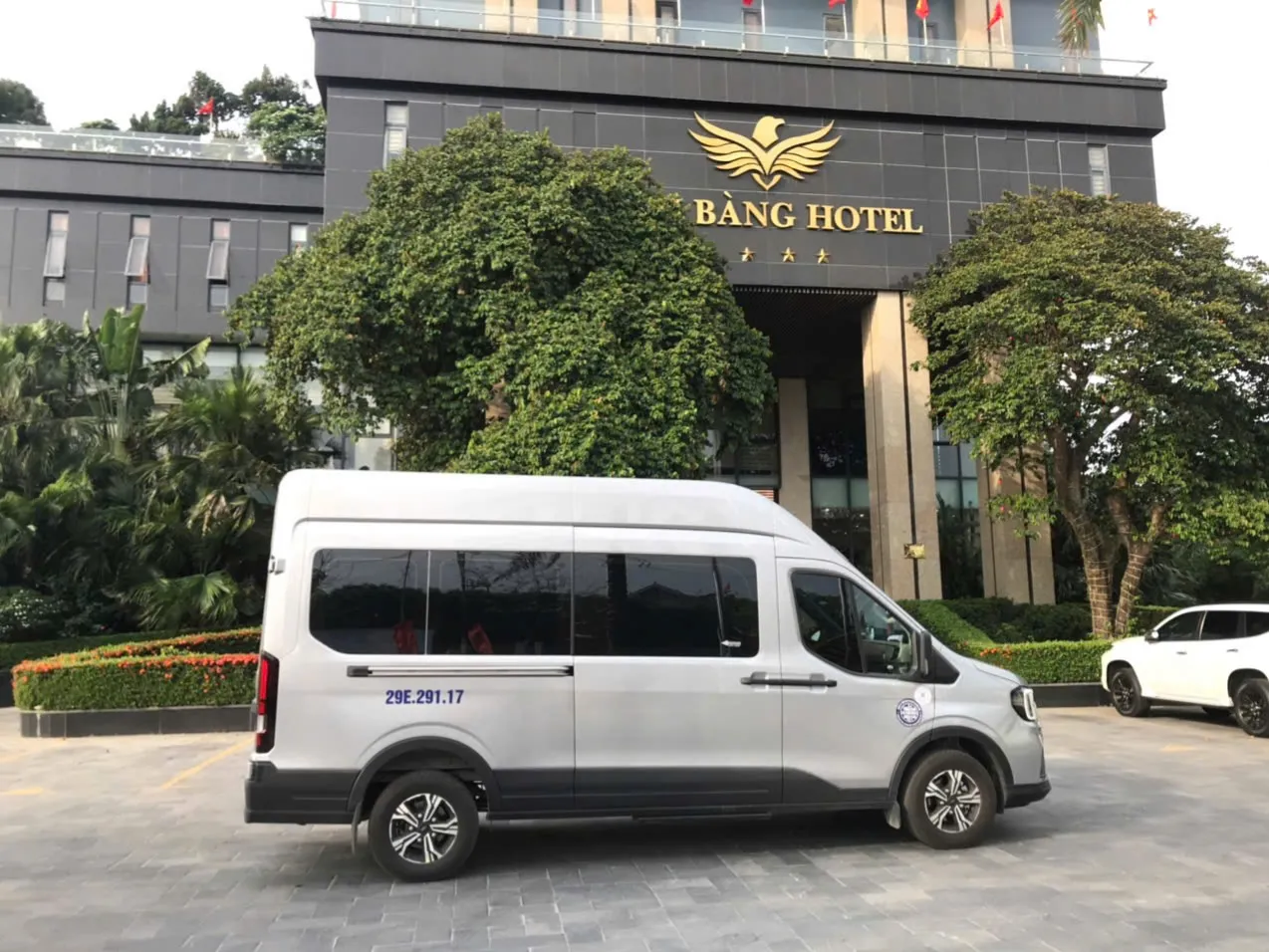 Thuê xe 16 chỗ Hưng Yên giá rẻ