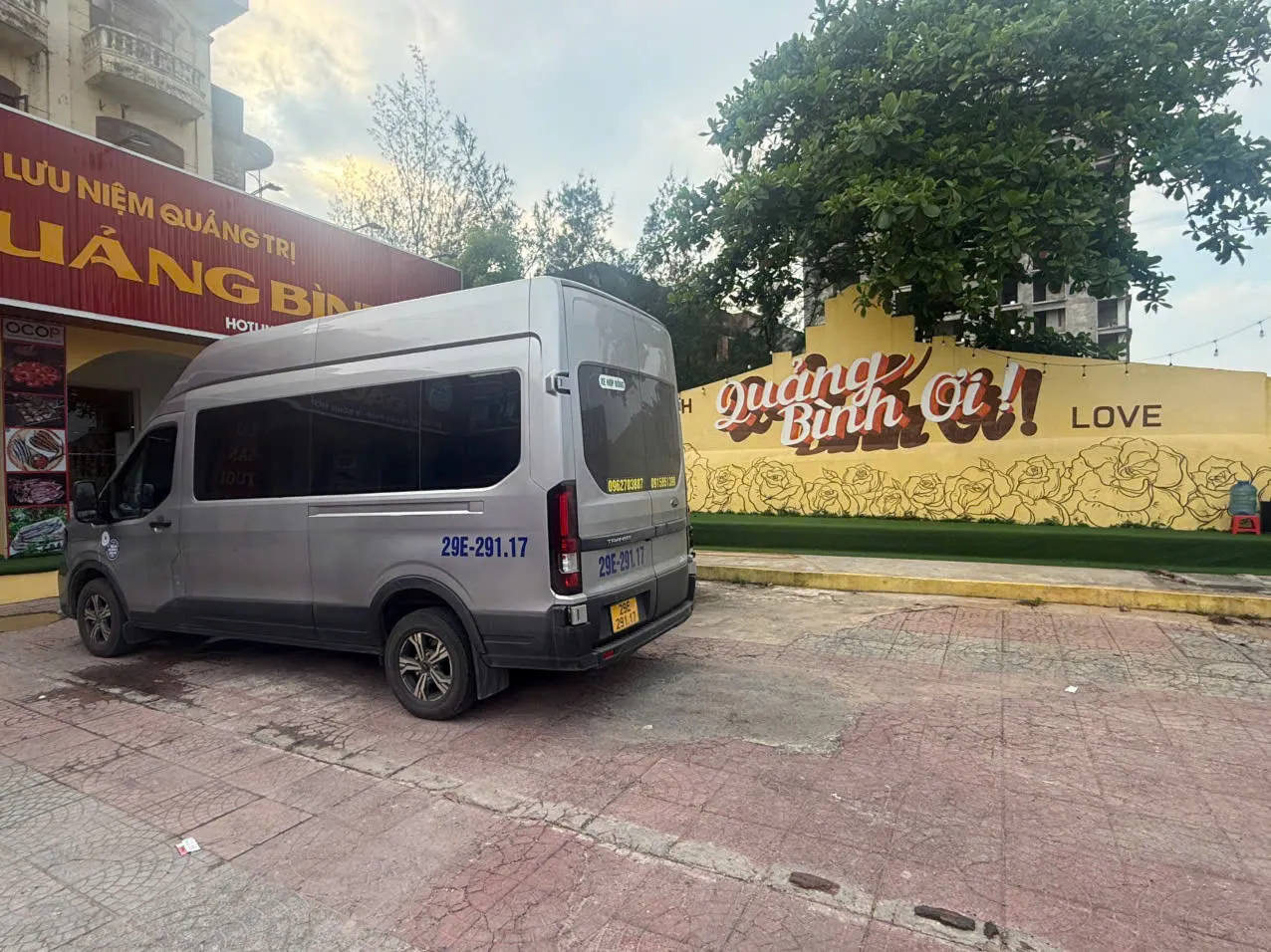 Xe 16 chỗ Vinh Hưng đi Quảng Bình