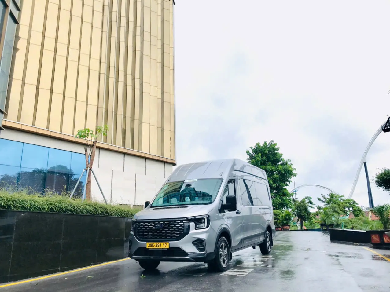Xe 16 chỗ xã Vật Lại phục vụ khách du lịch