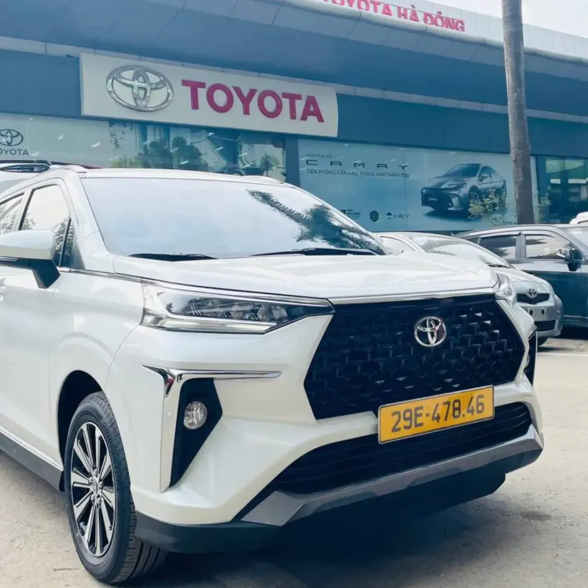 Nhà xe Việt Yên cho thuê xe 7 chỗ phường Định Công, Hà Nội